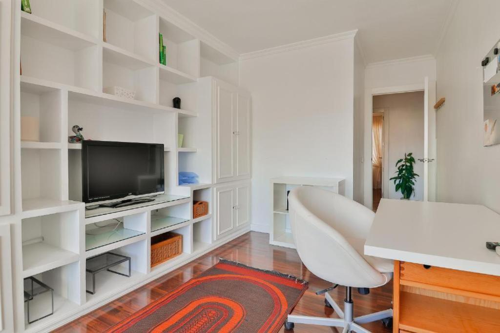 Big Apartment, Close To Train Station Apartament Malaga