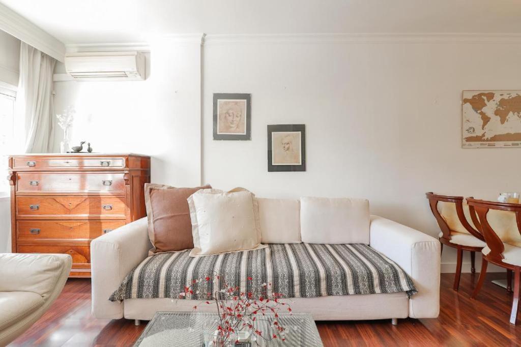 Big Apartment, Close To Train Station Apartment Málaga